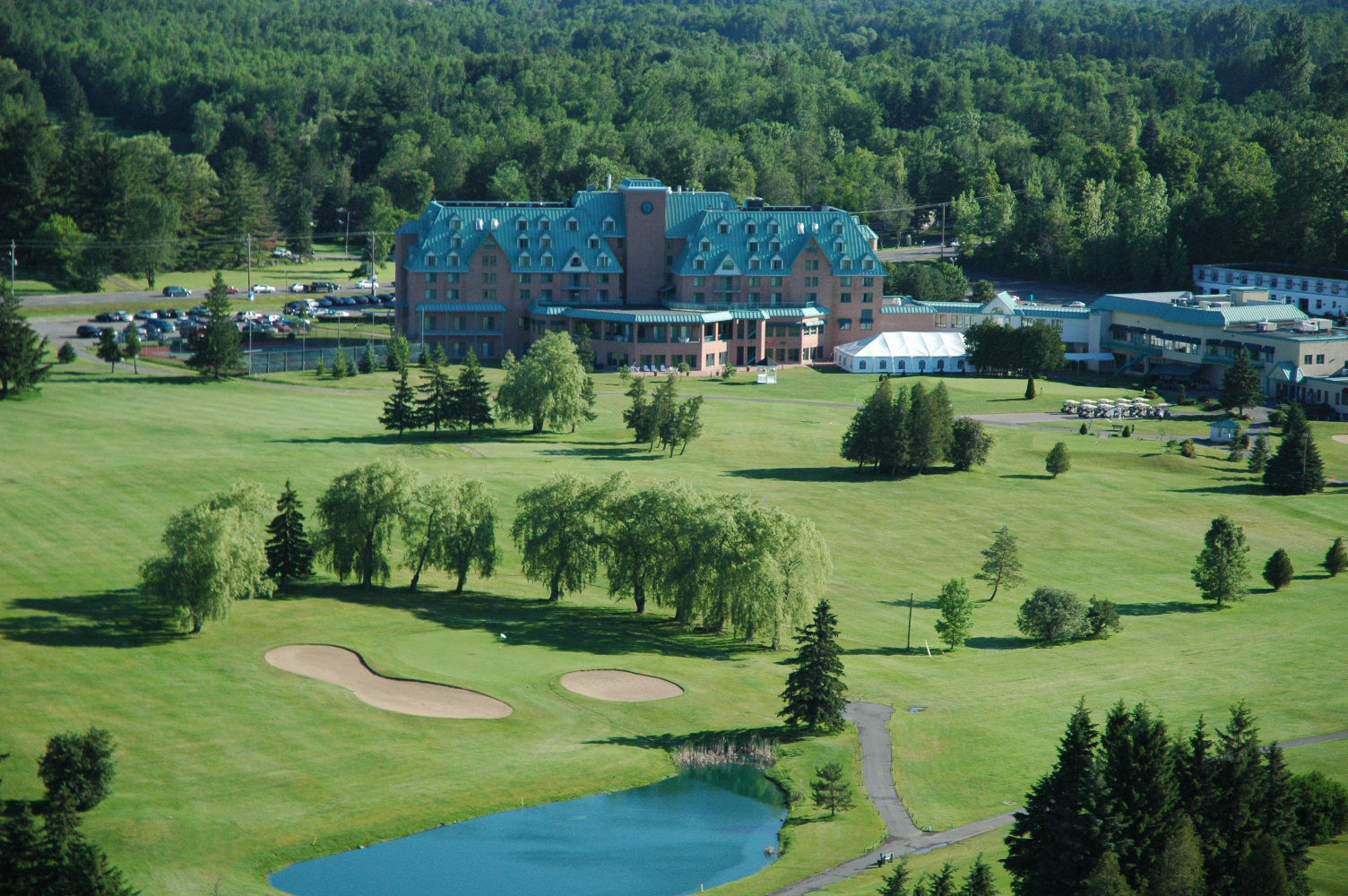 Chateau Cartier Hotel & Resort Ascend Hotel Collection Гатино Экстерьер фото