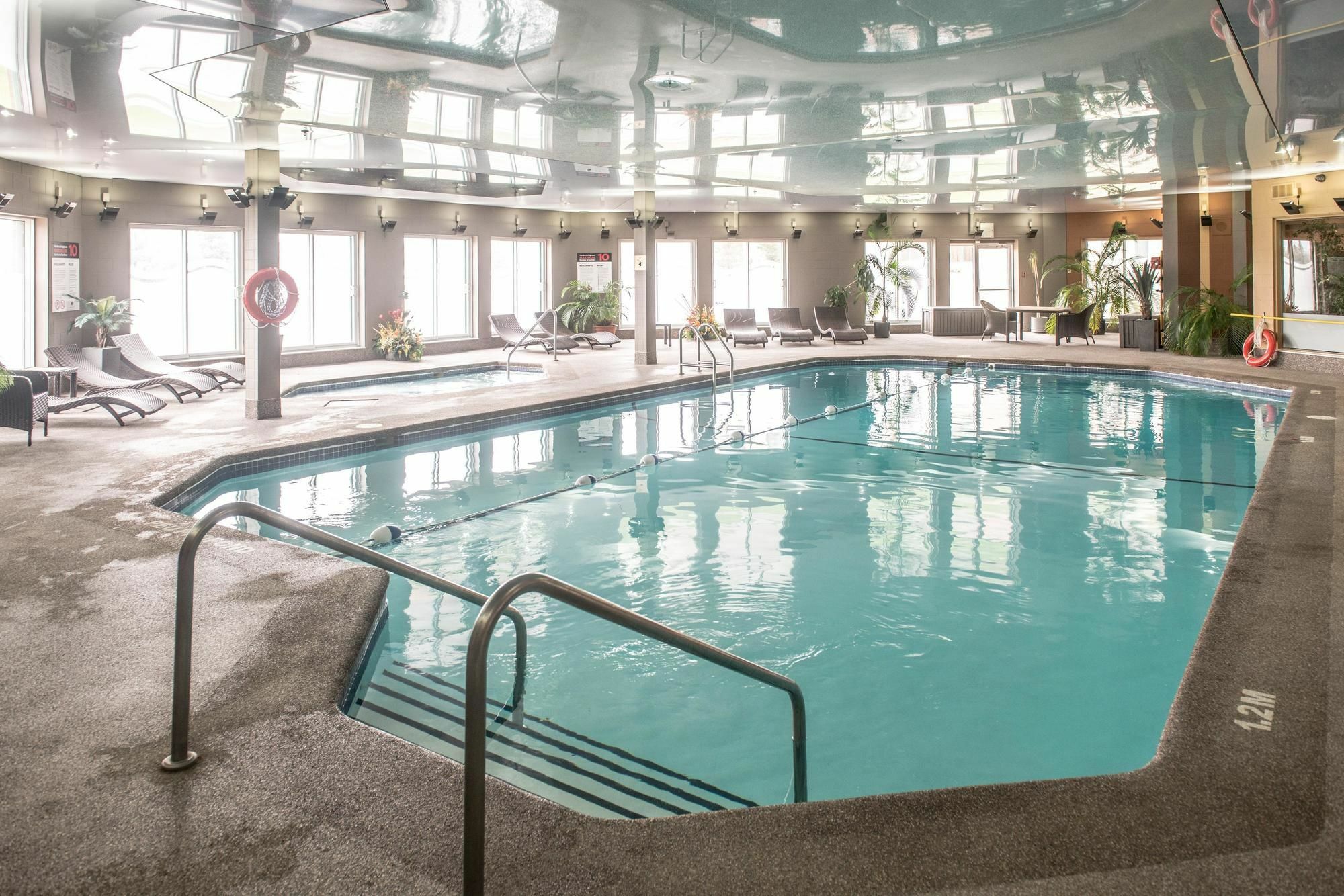 Chateau Cartier Hotel & Resort Ascend Hotel Collection Гатино Экстерьер фото